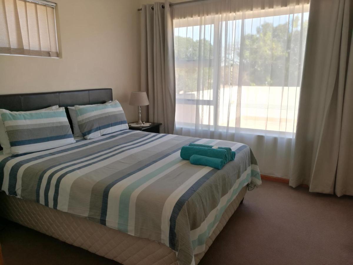 Getaway Self-Catering Tyger Valley Durbanville Exterior photo
